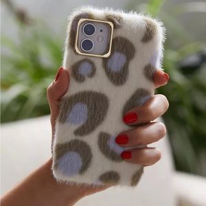 U Fluffy Leopard Print iPhone 11 Case